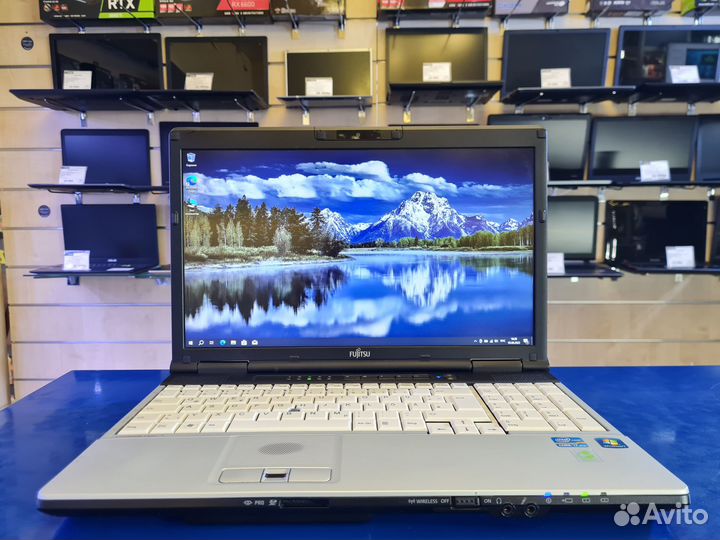 Ноутбук Fujitsu 15.6 Intel i7 офис 1с учеба
