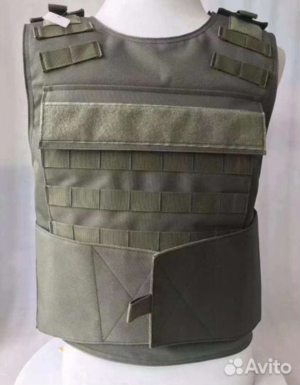 Бронежилет с пластиной и разгрузка