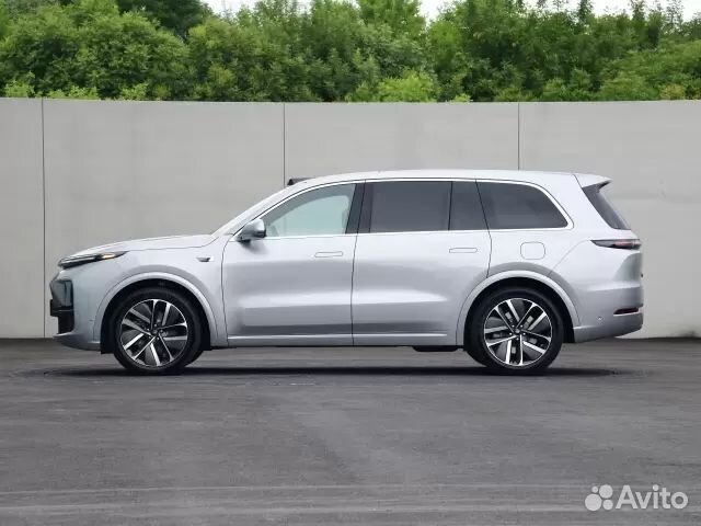 LiXiang L9 1.5 AT, 2023, 10 км