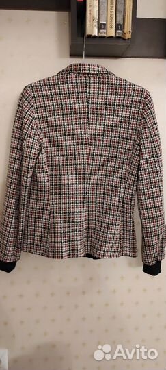 Женский твидовый жакет