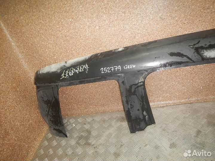 Панель боковая кузова/стойка правая Skoda Yeti