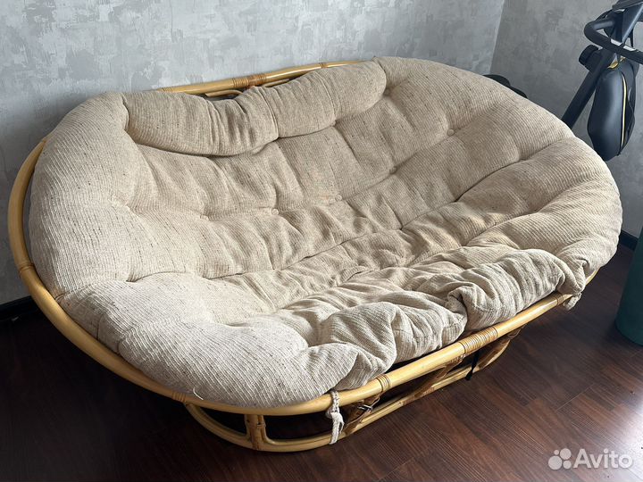 Лежак из ротанга