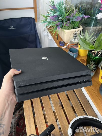 Sony playstation 4 pro 1tb + sony playstation vr