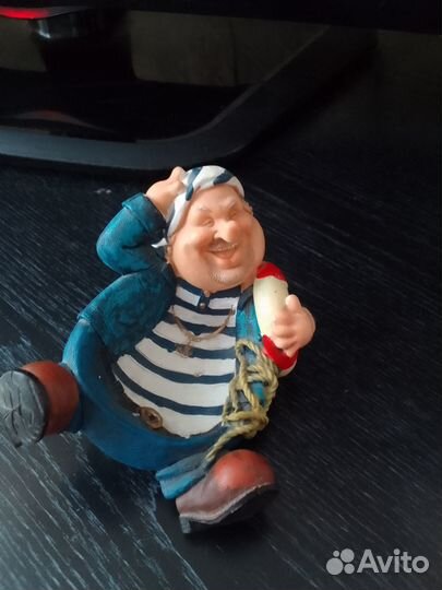 Статуэтка Моряк