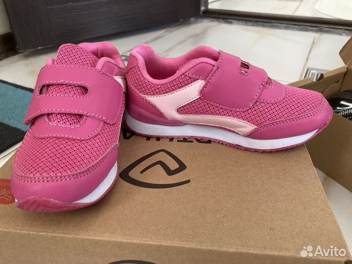 Кроссовки для девочки