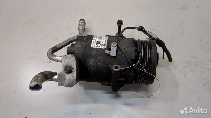 Компрессор кондиционера Opel Zafira B