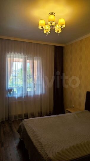 Дом 190 м² на участке 6 сот.