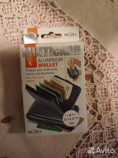 Алюминиевый кошелек для пластиковых карт