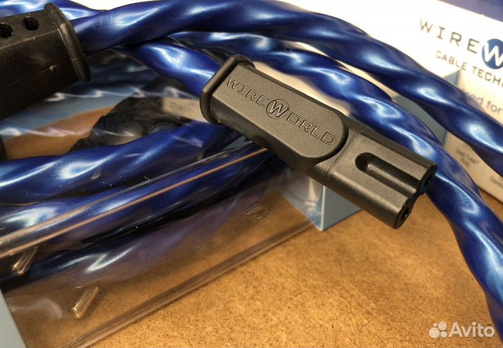 Сетевой кабель Wire World Mini-Stratus (Восьмерка)