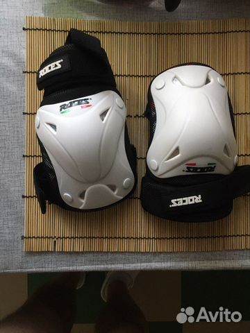 Защита для роликов. Наколенники налокотники