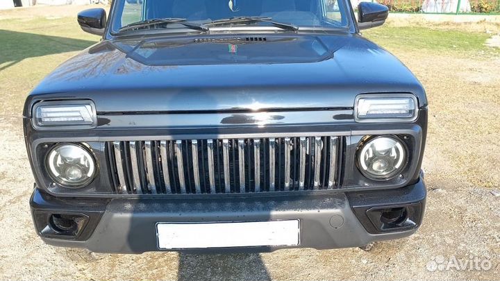 Решетка радиатора 