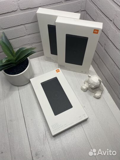 Повербанк Xiaomi с беспроводной зарядкой