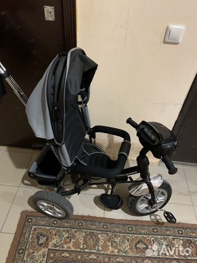 Трехколесный велосипед с родительской ручкой