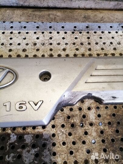 Крышка двигателя декоративная Hyundai Accent