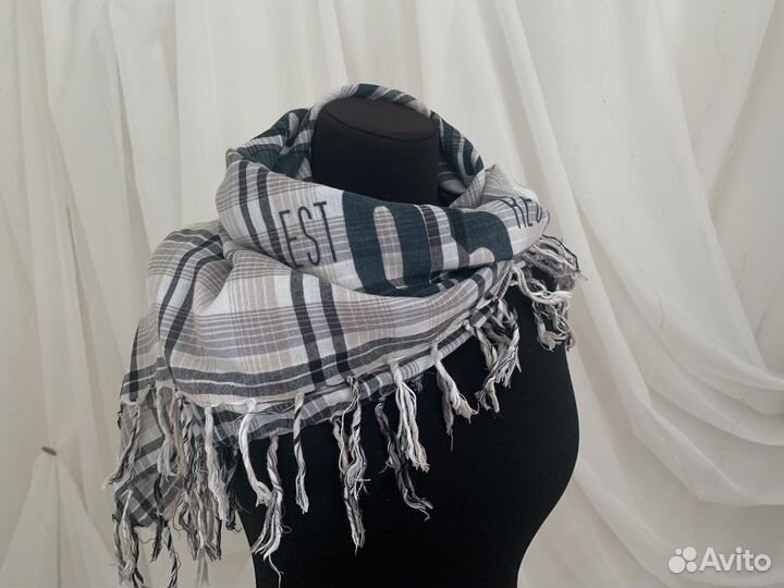 Платок с надписями