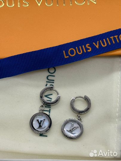 Серьги louis vuitton