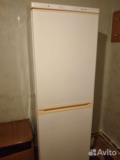 Холодильник Stinol-123L