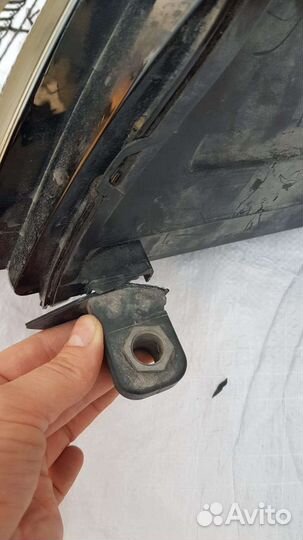 Фара правая на Volkswagen Touran