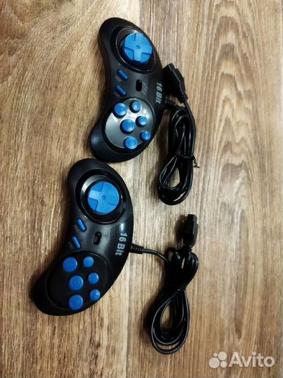 Игровая приставка titan 3