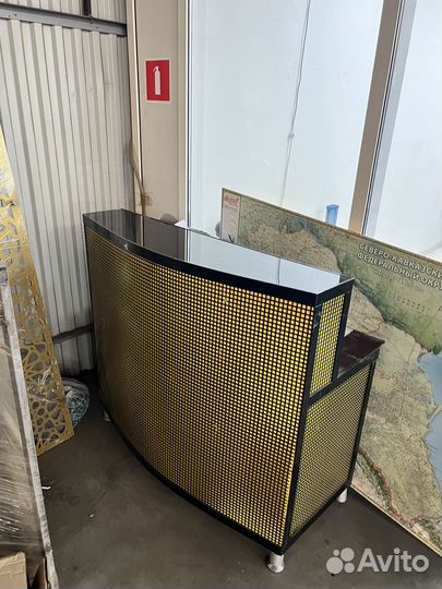 Стойка ресепшн бу