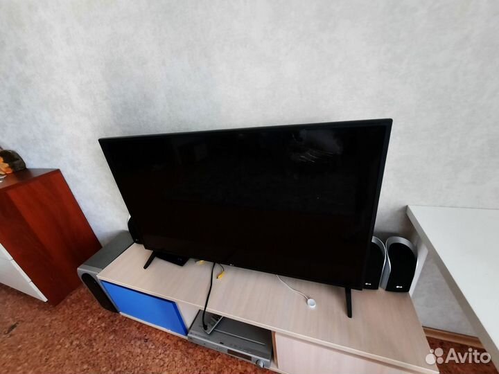 Телевизор SMART tv