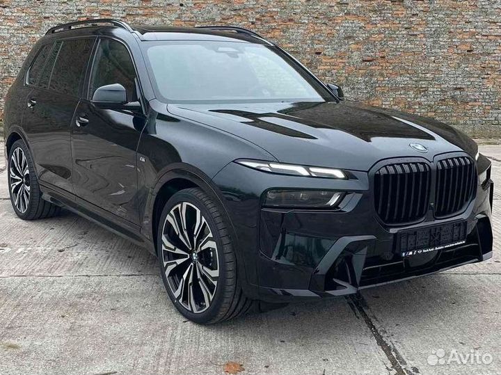 BMW X7 3.0 AT, 2024, 100 км