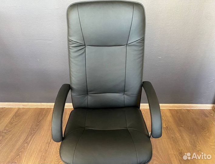 Компьютерное кресло. Гарантия 1 год