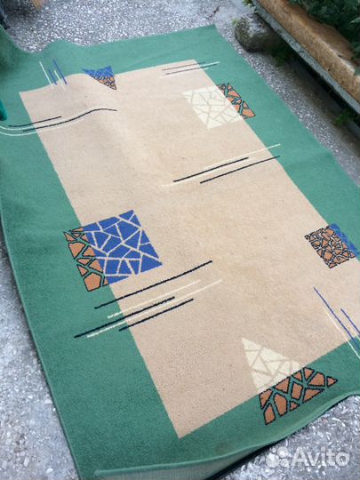 Ковер 2,40 на 1,70м