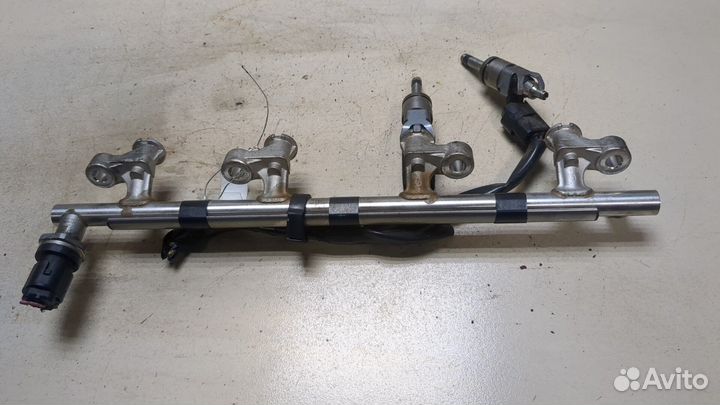 Форсунка топливная Mazda CX-30