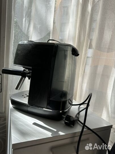 Кофемашина delonghi рожковая