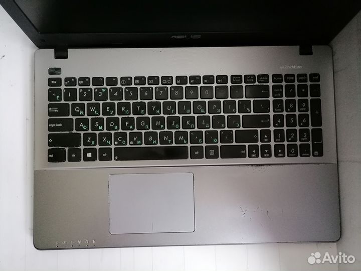 Шустрый ноутбук Asus X550C