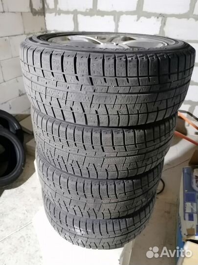 Yokohama Ice Guard IG50 215/55 R16