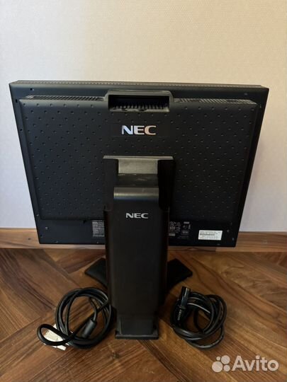 Монитор NEC multisync LCD 2090 uxi