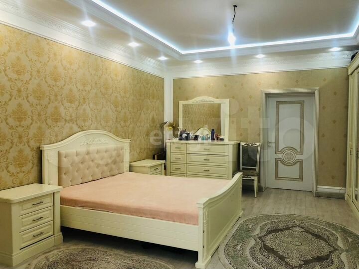 2-к. квартира, 116 м², 6/10 эт.