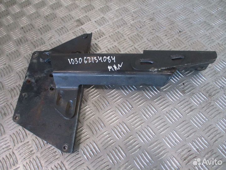 Кронштейн блока мочевины MAN 81155115008