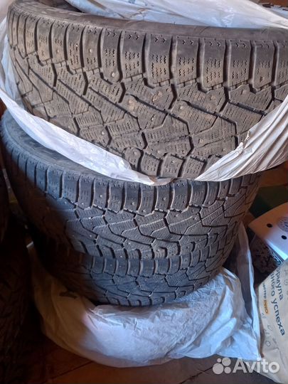 Pirelli P Zero Winter 215/55 R18