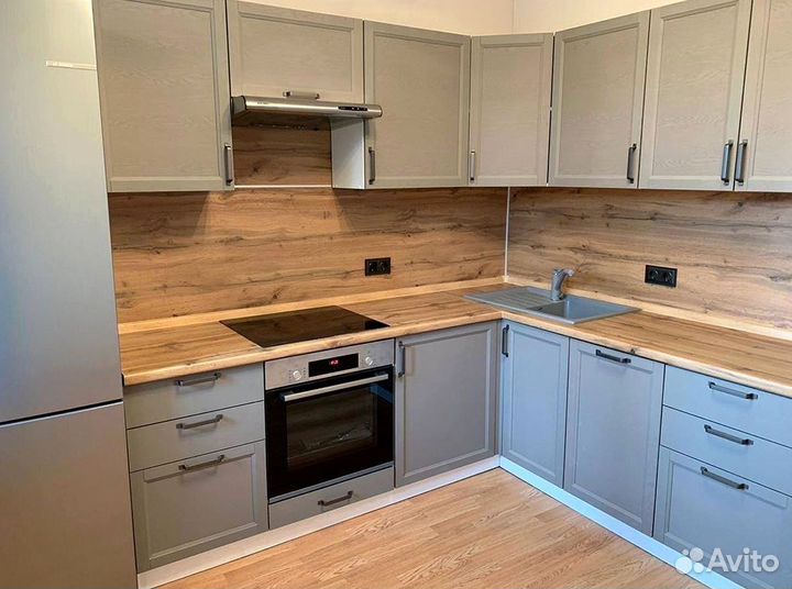 Кухня новая