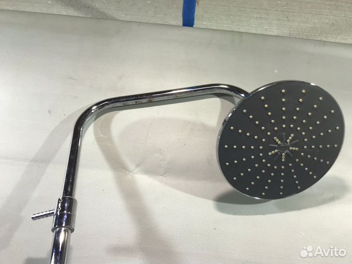 Душевая система с тропическим душем