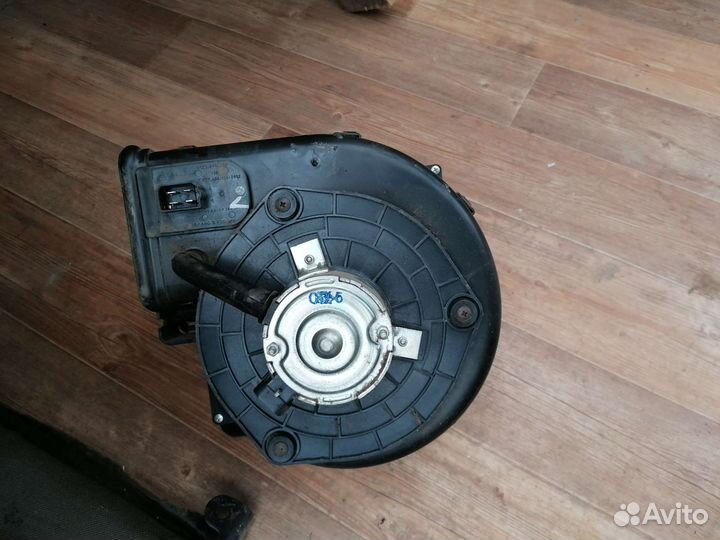 Моторчик печки калина 1