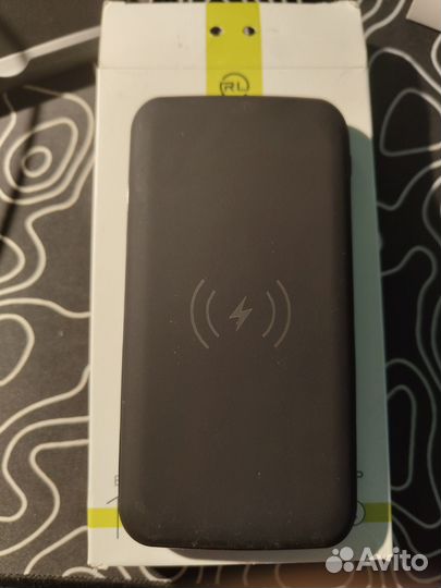 Повербанк с беспроводной зарядкой 10000 mAh