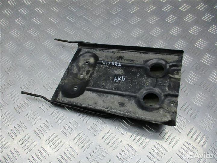 Крепление АКБ (корпус/подставка) Suzuki Grand