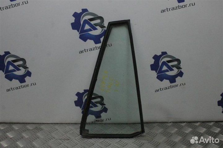 Стекло двери задней правой (форточка) Vortex Tingo