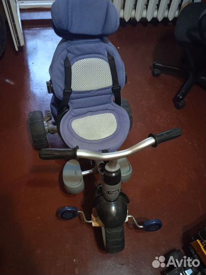 Трехколесный велосипед