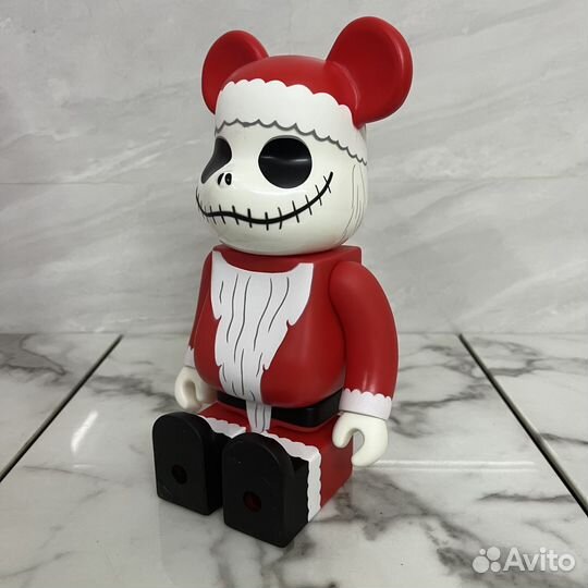 Фигурка bearbrick Санта-Клаус Кошмар п-дРождеством