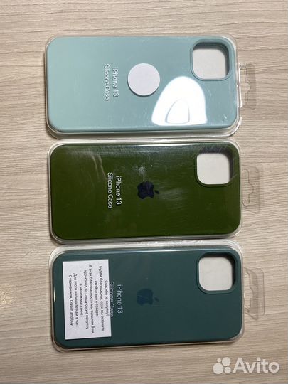 Чехол на iPhone 13