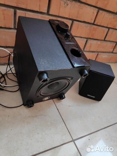 Колонки для компьютера Microlab