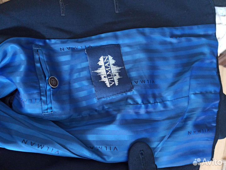 Костюм школьный