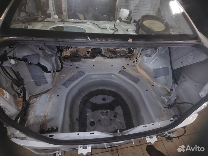 Панель задняя Toyota Corolla E180 2013