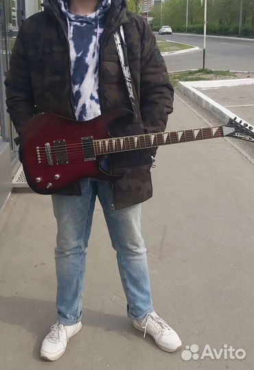 Помощь в выборе электрогитары при покупке