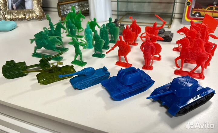 Советские солдатики и военная техника СССР